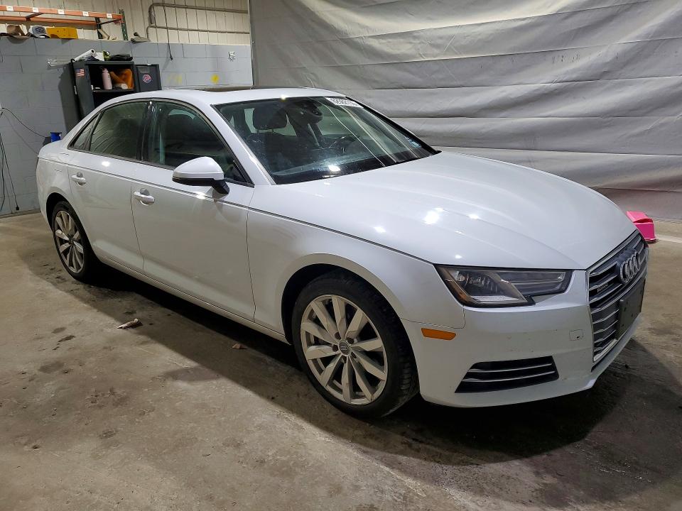 62562116 :رقم المزاد ، WAUANAF40HN068834 vin ، 2017 Audi A4 مزاد بيع