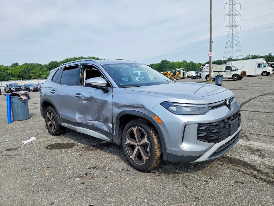 60657046 :رقم المزاد ، 3VVER7RMXTM009589 vin ، 2026 Volkswagen Tiguan مزاد بيع