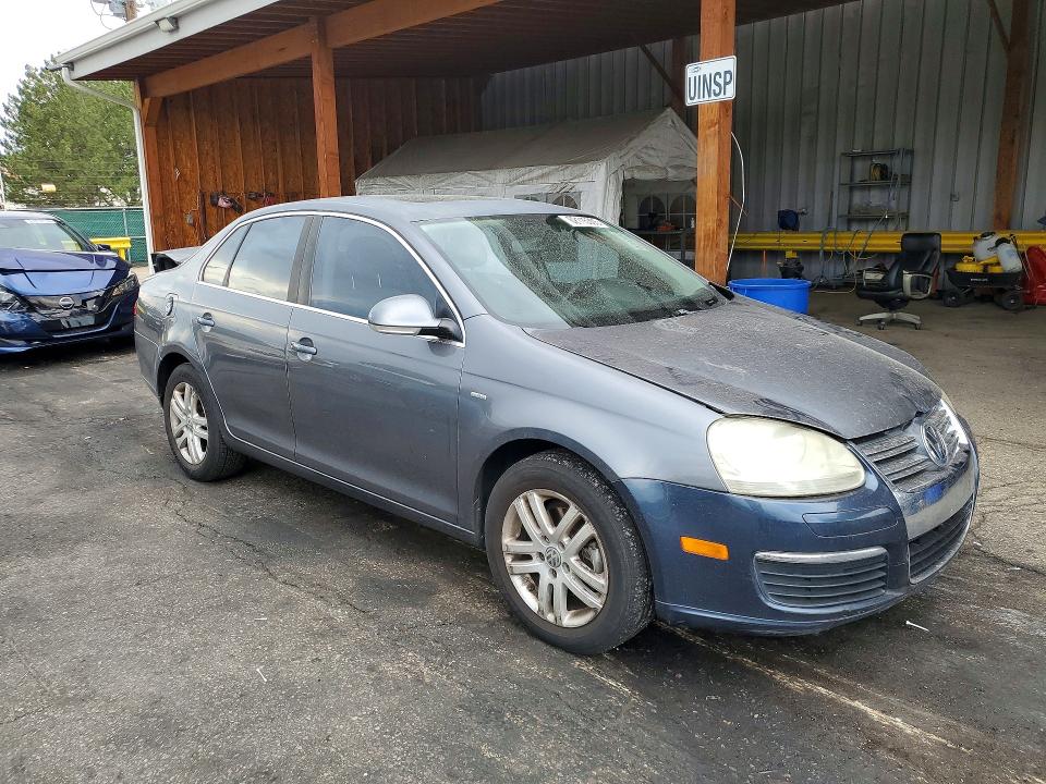 62115306 :رقم المزاد ، 3VWEF71K27M076630 vin ، 2007 Volkswagen Jetta مزاد بيع