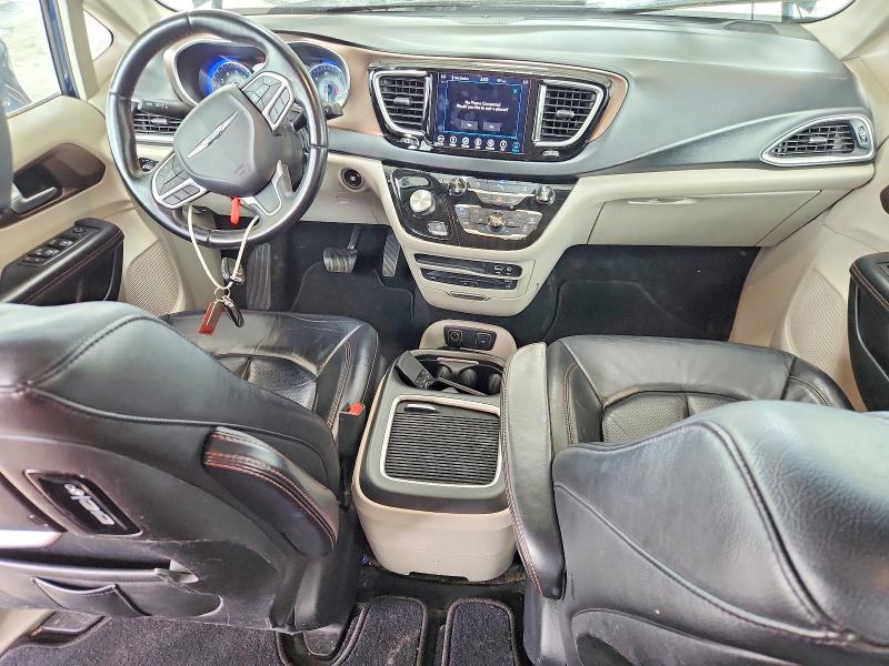 62423926 :رقم المزاد ، 2C4RC1EG1JR193583 vin ، 2018 Chrysler Pacifica مزاد بيع