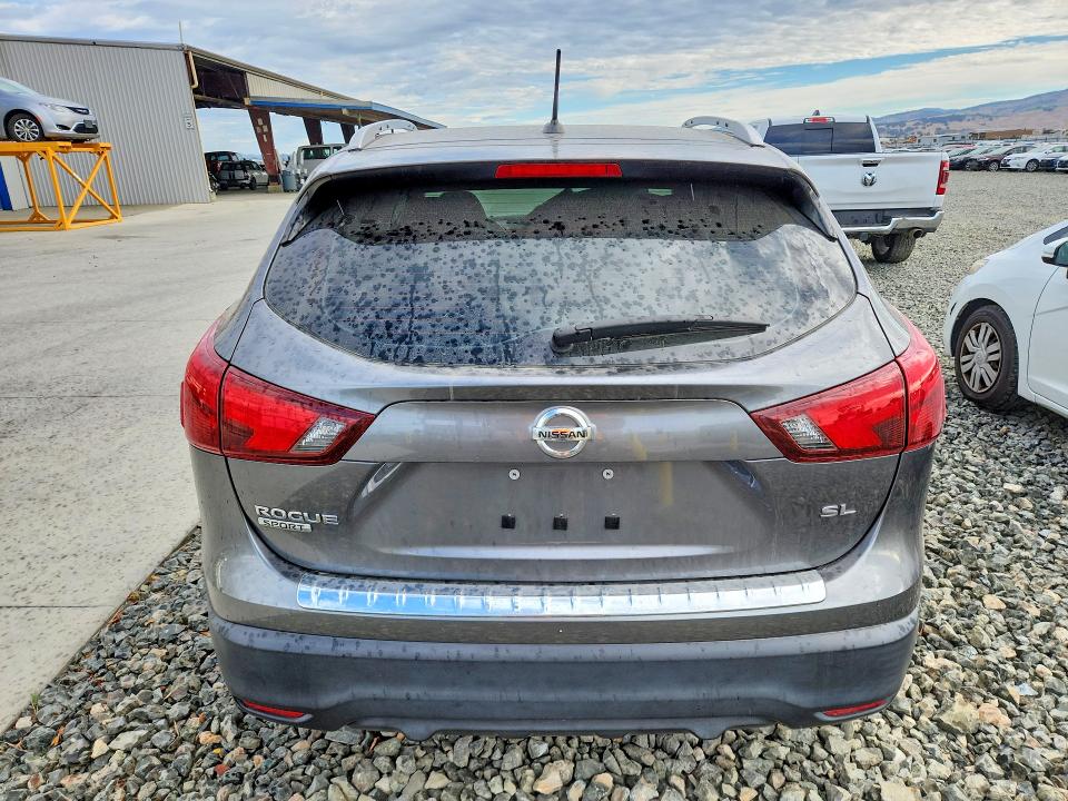 2018 Nissan Rogue Sport მანქანა იყიდება აუქციონზე, vin: JN1BJ1CP8JW187333, აუქციონის ნომერი: 60263696