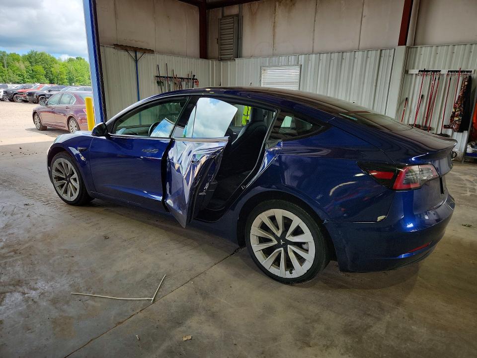 60435596 :رقم المزاد ، 5YJ3E1EA3NF371605 vin ، 2022 Tesla Model 3 مزاد بيع