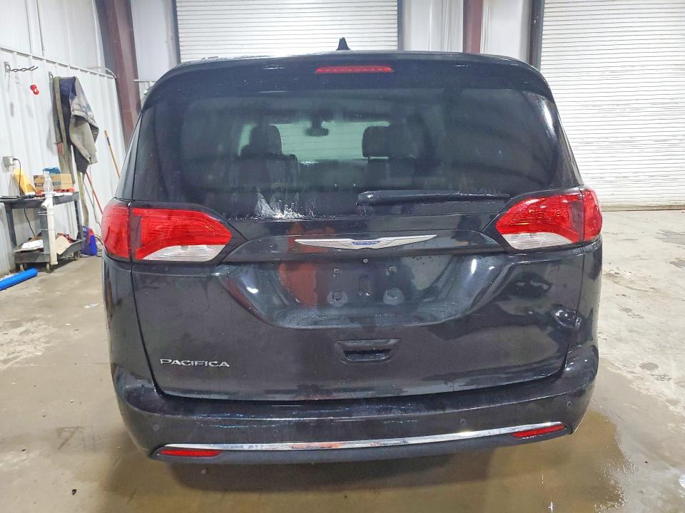 2017 Chrysler Pacifica მანქანა იყიდება აუქციონზე, vin: 2C4RC1EG2HR727555, აუქციონის ნომერი: 61317446