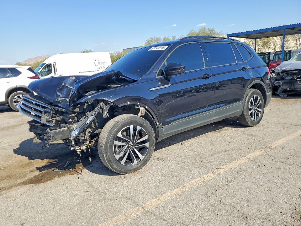 Продаж на аукціоні авто 2022 Volkswagen Tiguan, vin: 3VV1B7AX0NM013761, номер лоту: 61543916