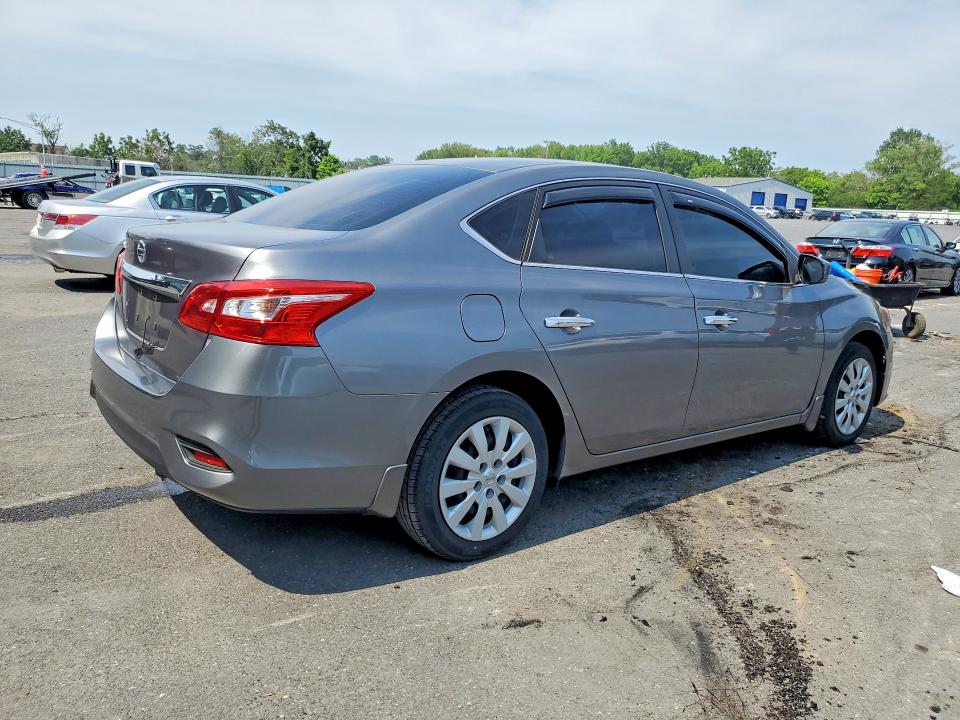 60484856 :رقم المزاد ، 3N1AB7AP1HY382725 vin ، 2017 Nissan Sentra مزاد بيع