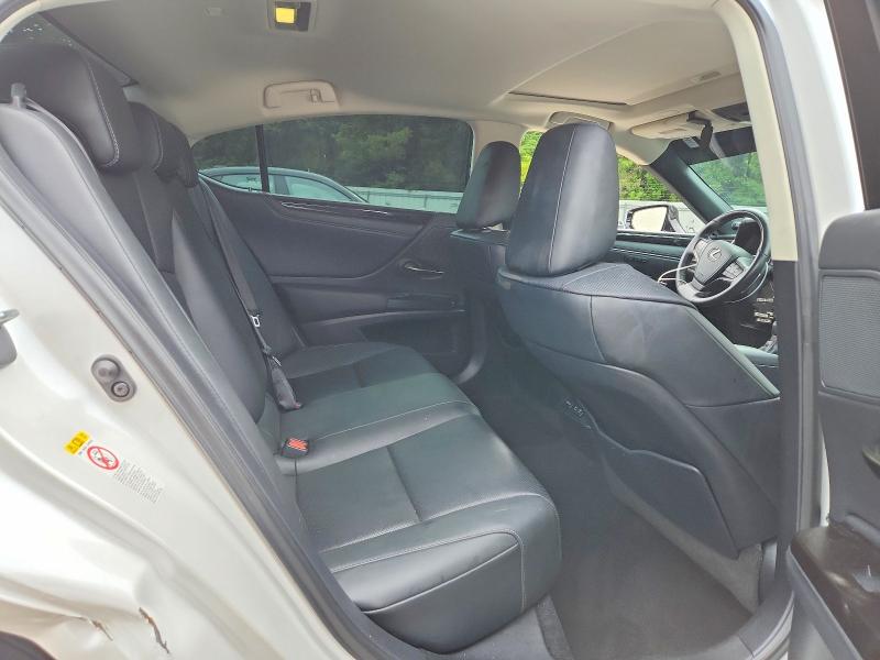 60658836 :رقم المزاد ، 58ABZ1B14KU041760 vin ، 2019 Lexus Es مزاد بيع