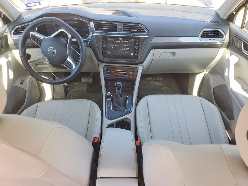 61803586 :رقم المزاد ، 3VVNB7AX3PM087762 vin ، 2023 Volkswagen Tiguan مزاد بيع