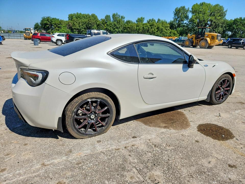 60845436 :رقم المزاد ، JF1ZNAA11D2709588 vin ، 2013 Scion Fr-s مزاد بيع