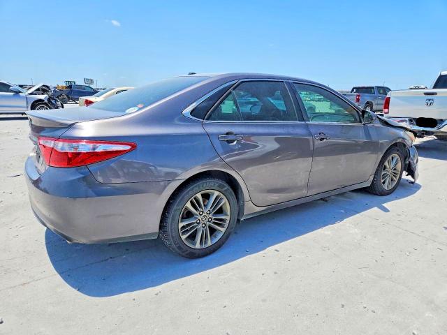 2015 Toyota Camry მანქანა იყიდება აუქციონზე, vin: 4T1BF1FK7FU110093, აუქციონის ნომერი: 60521416