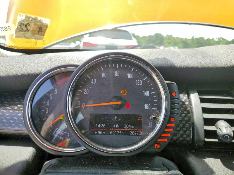60774086 :رقم المزاد ، WMWXP7C57H3B93820 vin ، 2017 Mini Cooper مزاد بيع