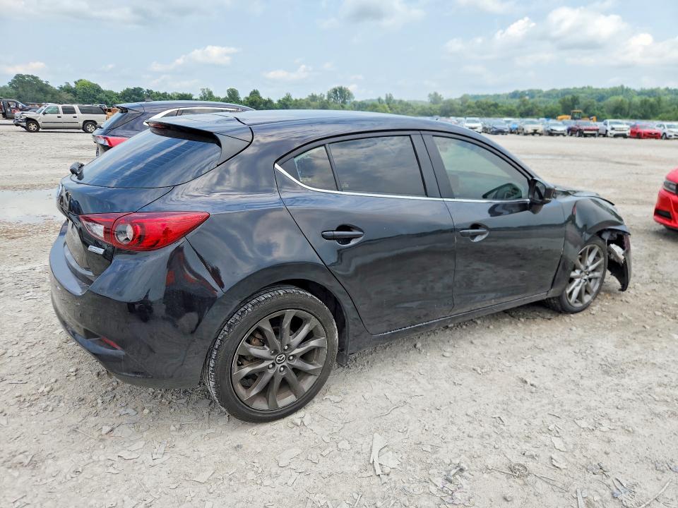 Продаж на аукціоні авто 2018 Mazda 3, vin: 3MZBN1L30JM267091, номер лоту: 62832456