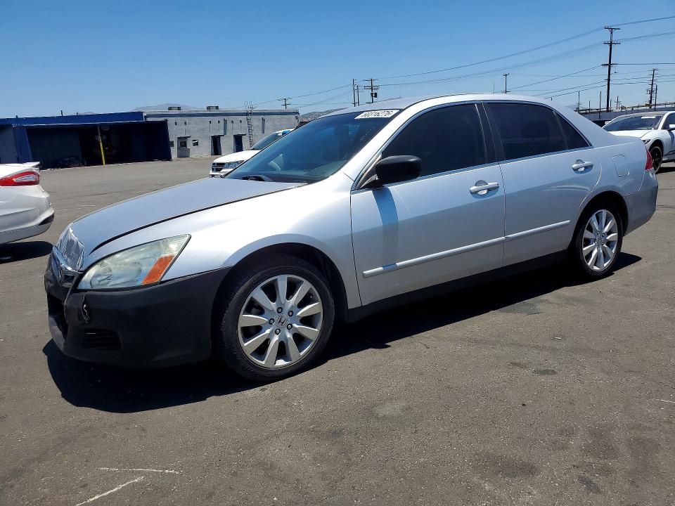 60316276 :رقم المزاد ، 1HGCM66487A092334 vin ، 2007 Honda Accord مزاد بيع