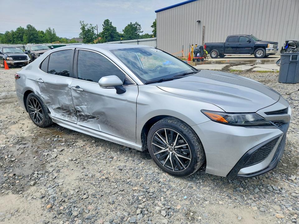Продажа на аукционе авто 2022 Toyota Camry, vin: 4T1G11AK9NU690294, номер лота: 62594566