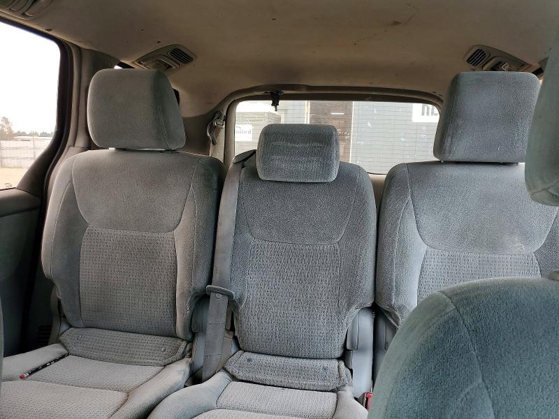 60900576 :رقم المزاد ، 5TDKK4CCXAS316553 vin ، 2010 Toyota Sienna مزاد بيع