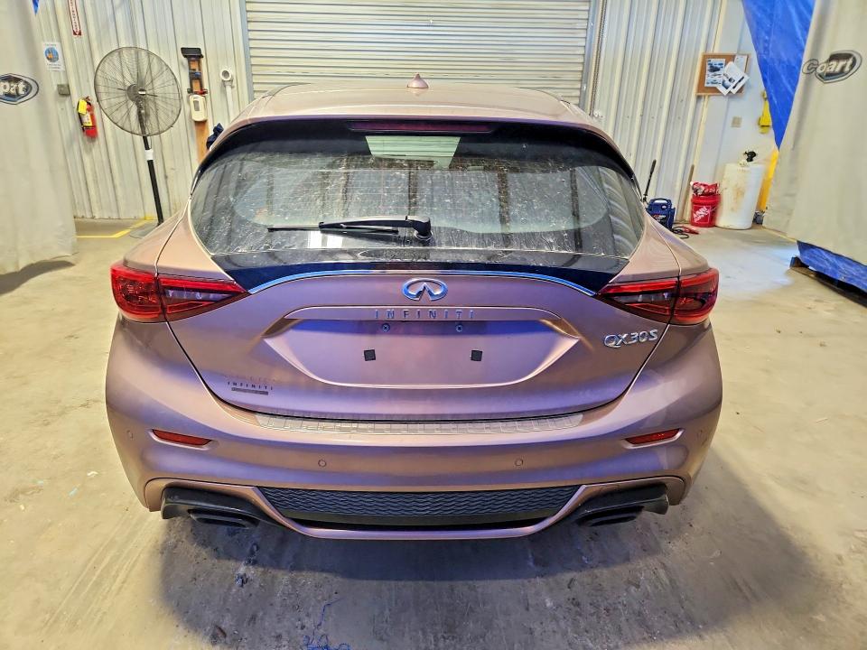 60314136 :رقم المزاد ، SJKCH5CP8HA021628 vin ، 2017 Infiniti Qx30 مزاد بيع