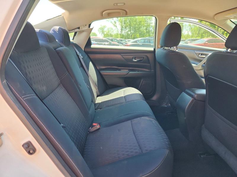 61153036 :رقم المزاد ، 1N4AL3AP4JC119037 vin ، 2018 Nissan Altima مزاد بيع