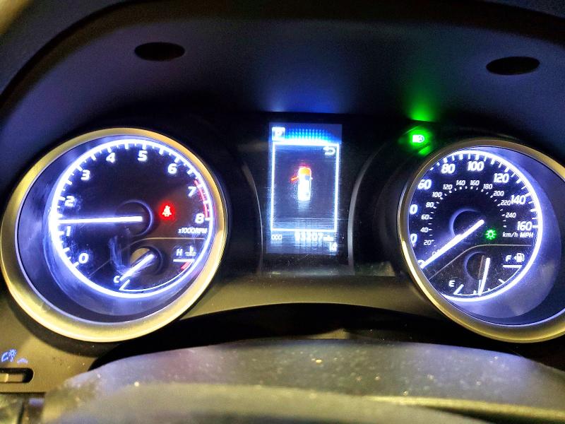 60617826 :رقم المزاد ، 4T1C11AK8NU030648 vin ، 2022 Toyota Camry مزاد بيع