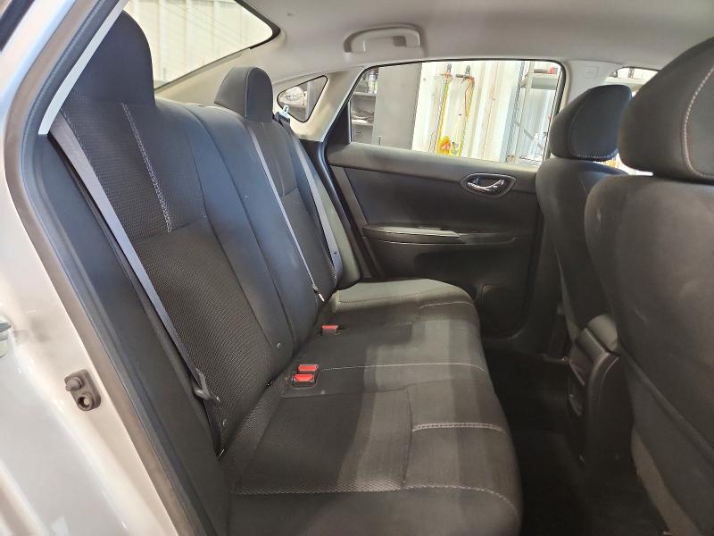 2018 Nissan Sentra მანქანა იყიდება აუქციონზე, vin: 3N1AB7AP0JY227511, აუქციონის ნომერი: 62923676