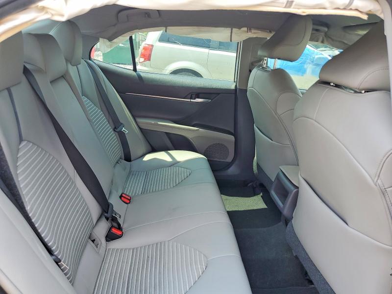 63326736 :رقم المزاد ، 4T1G11AKXMU573094 vin ، 2021 Toyota Camry مزاد بيع