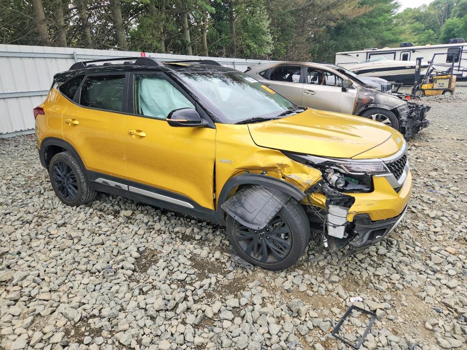62020046 :رقم المزاد ، KNDEUCA21P7350119 vin ، 2023 Kia Seltos مزاد بيع