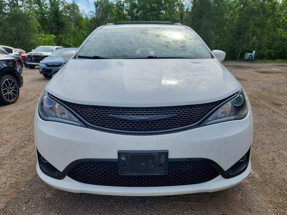 Продажа на аукционе авто 2018 Chrysler Pacifica, vin: 2C4RC1EG6JR252773, номер лота: 60114736