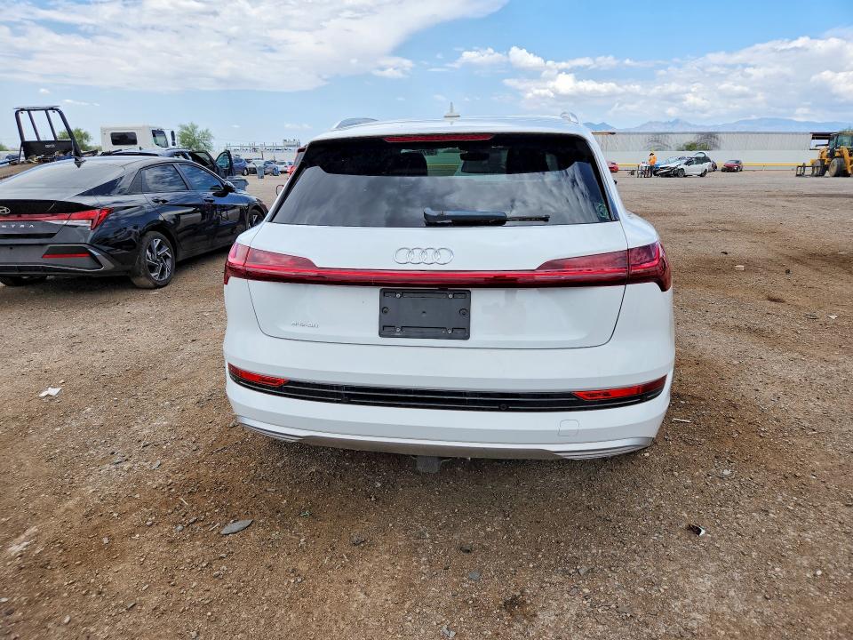 Aukcja sprzedaży 2019 Audi E-tron, vin: WA1LAAGE1KB024567, numer aukcji: 59726036