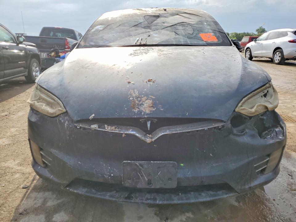 Продажа на аукционе авто 2017 Tesla Model X, vin: 5YJXCBE22HF069524, номер лота: 61332856