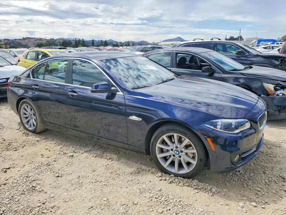 61941276 :رقم المزاد ، WBA5B1C57FG125216 vin ، 2015 Bmw 535 مزاد بيع