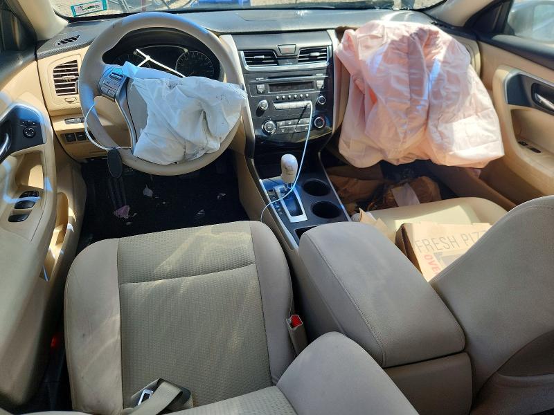2015 Nissan Altima მანქანა იყიდება აუქციონზე, vin: 1N4AL3AP7FN304663, აუქციონის ნომერი: 60087466