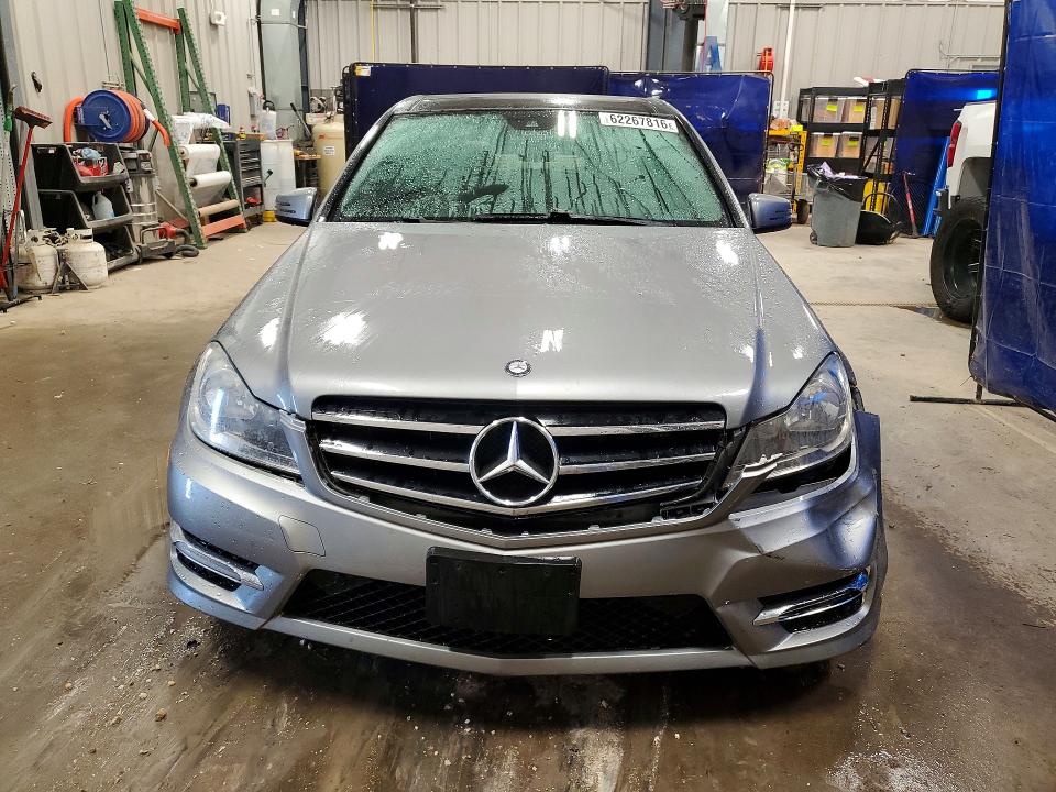 Продажа на аукционе авто 2014 Mercedes-benz C, vin: WDDGF8AB8EA944101, номер лота: 62267816