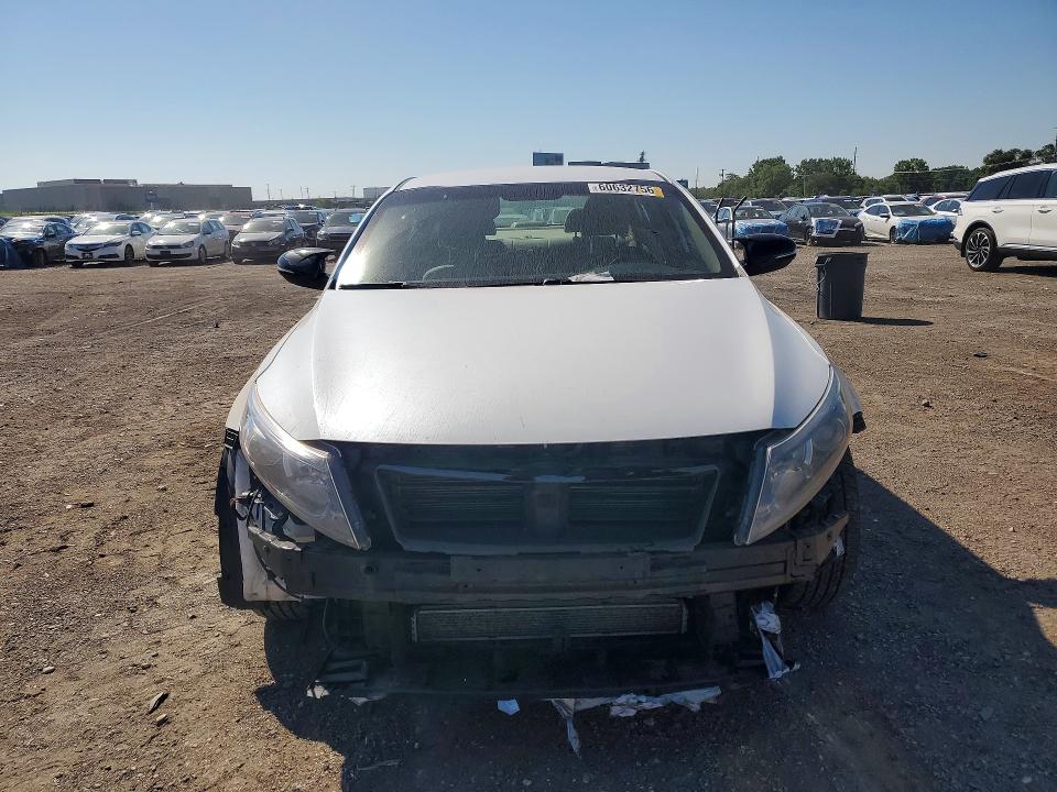 60632756 :رقم المزاد ، KNAGM4AD0F5085975 vin ، 2015 Kia Optima مزاد بيع