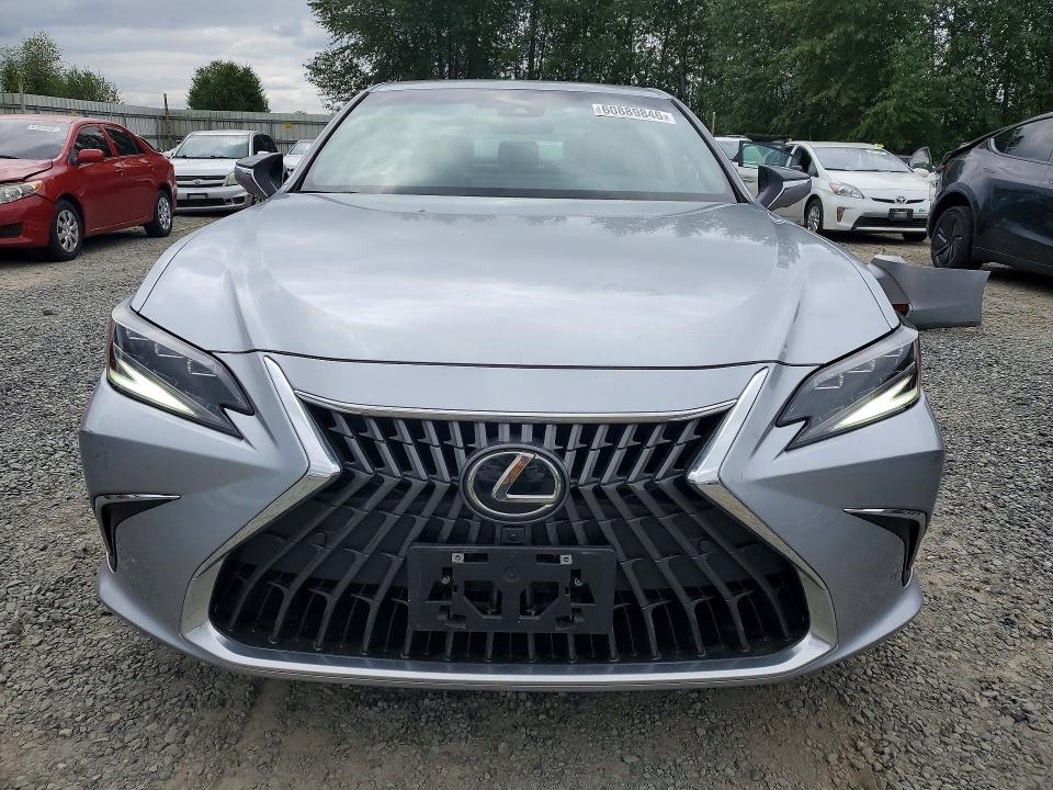 60889846 :رقم المزاد ، 58AEA1C14RU045224 vin ، 2024 Lexus Es 300h مزاد بيع