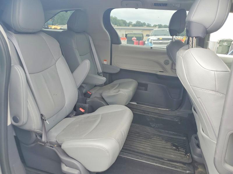 61935816 :رقم المزاد ، 5TDZSKFC9MS005148 vin ، 2021 Toyota Sienna مزاد بيع
