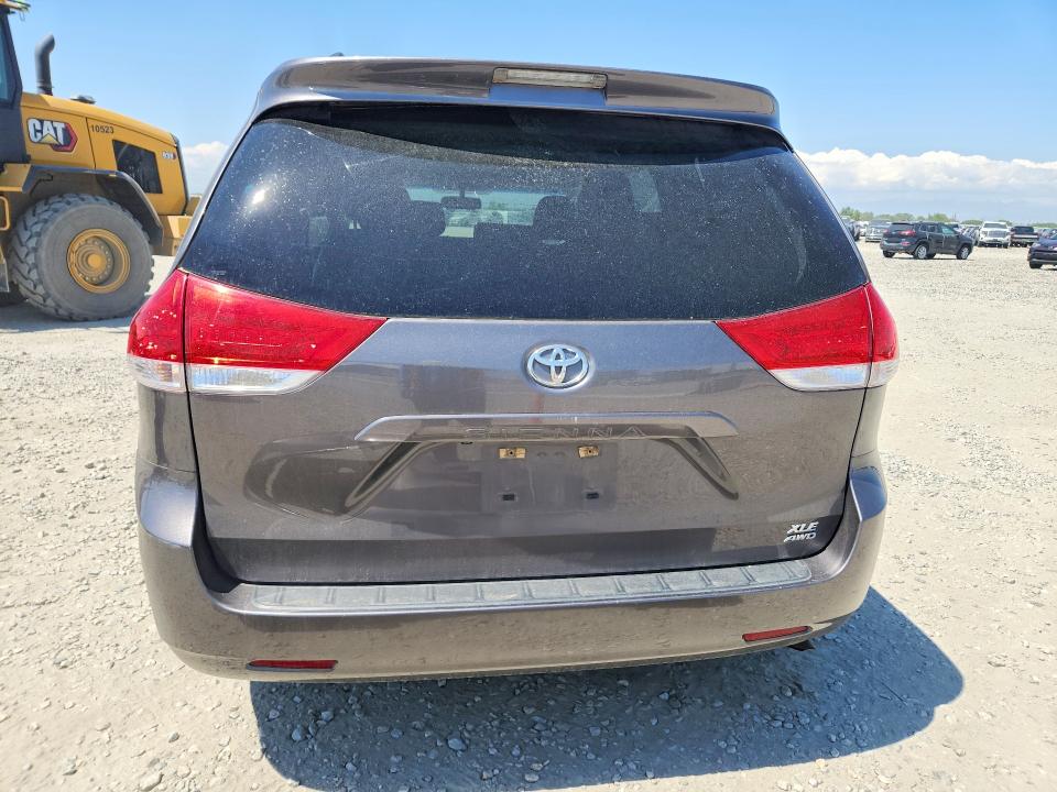 2012 Toyota Sienna მანქანა იყიდება აუქციონზე, vin: 5TDDK3DC6CS044295, აუქციონის ნომერი: 61806956