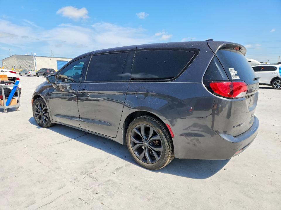59276046 :رقم المزاد ، 2C4RC1FG7JR361936 vin ، 2018 Chrysler Pacifica مزاد بيع