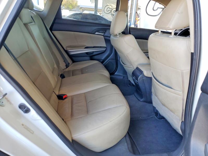 61249506 :رقم المزاد ، 5J6TF1H53EL001757 vin ، 2014 Honda Crosstour مزاد بيع