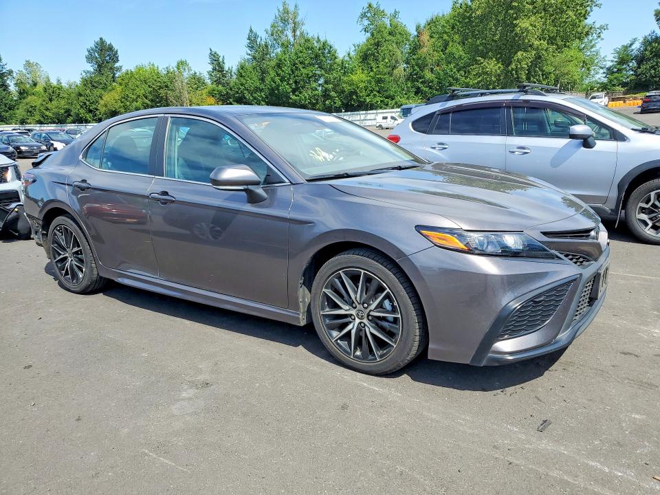 Продаж на аукціоні авто 2022 Toyota Camry, vin: 4T1G11AK6NU039656, номер лоту: 59716916