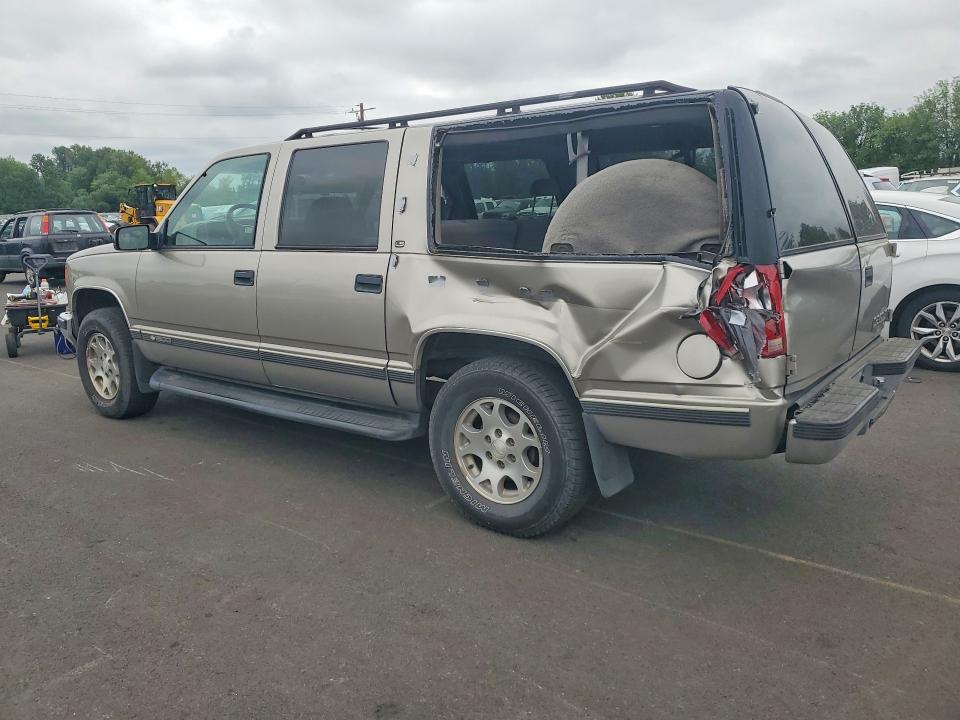 1999 Chevrolet Suburban მანქანა იყიდება აუქციონზე, vin: 3GNFK16R0XG113041, აუქციონის ნომერი: 62529646