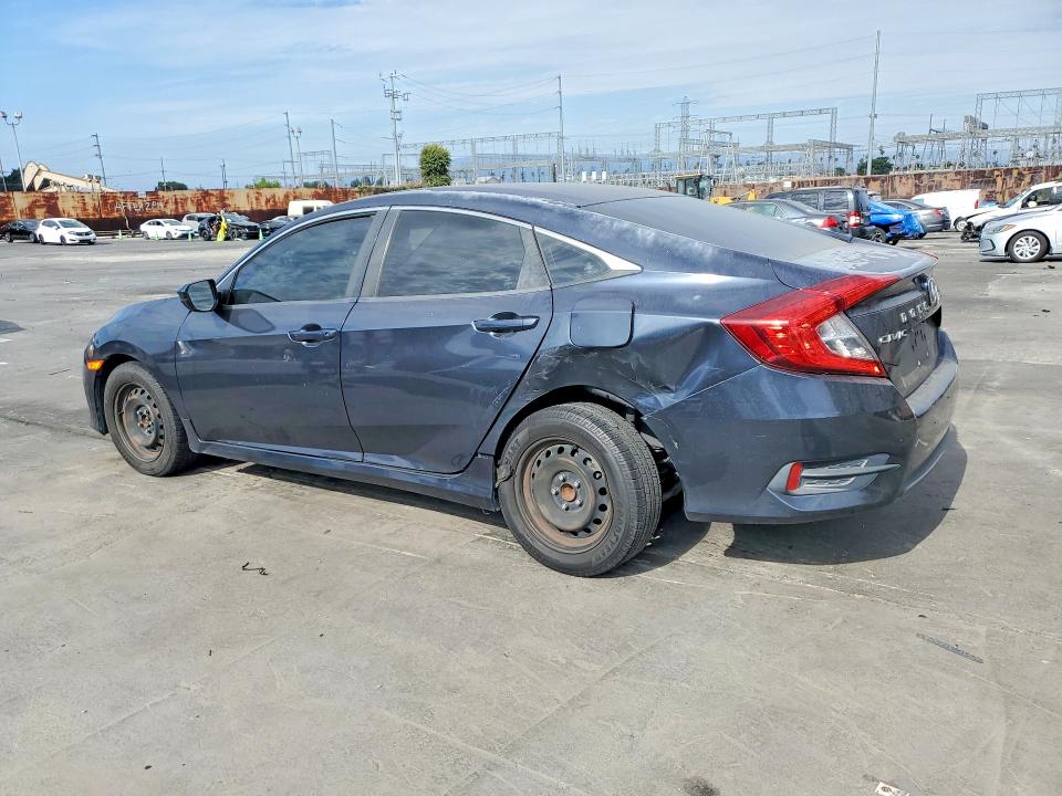 Продажа на аукционе авто 2018 Honda Civic, vin: 2HGFC2F57JH520243, номер лота: 60842716