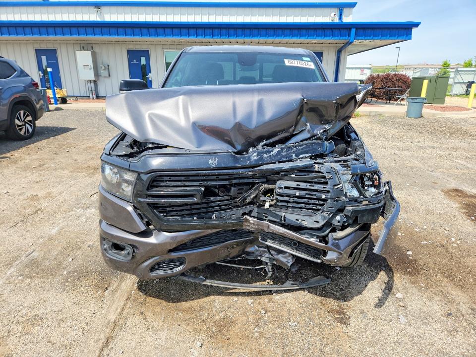 60776526 :رقم المزاد ، 1C6SRFBT3MN537745 vin ، 2021 Ram 1500 مزاد بيع