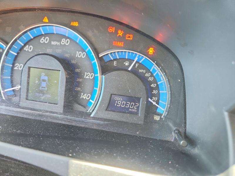 2014 Toyota Camry Hybrid მანქანა იყიდება აუქციონზე, vin: 4T1BD1FK3EU117045, აუქციონის ნომერი: 62075456
