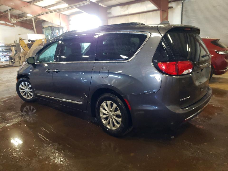 60957286 :رقم المزاد ، 2C4RC1BG7HR704924 vin ، 2017 Chrysler Pacifica مزاد بيع