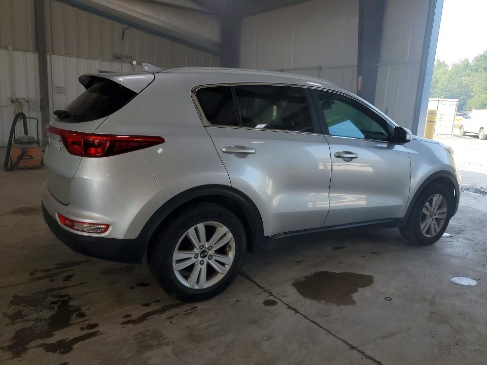 61092196 :رقم المزاد ، KNDPM3AC7H7034453 vin ، 2017 Kia Sportage مزاد بيع