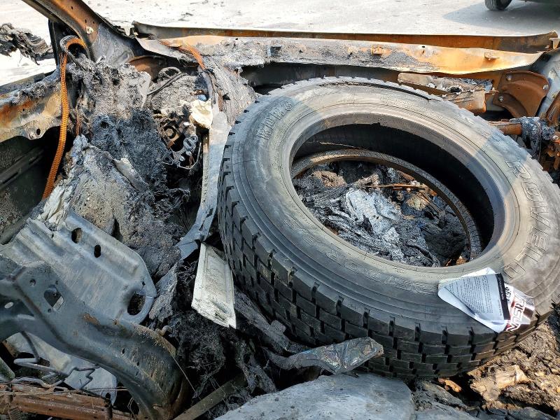 2018 Kia Sorento მანქანა იყიდება აუქციონზე, vin: 5XYPGDA3XJG348085, აუქციონის ნომერი: 60640616