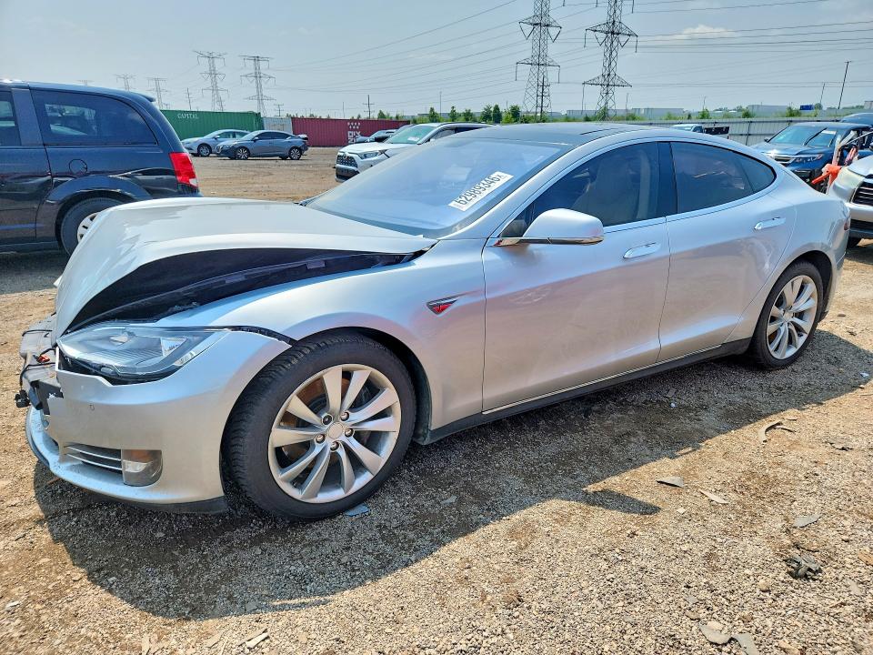 62989346 :رقم المزاد ، 5YJSA1CN6DFP22471 vin ، 2013 Tesla Model S مزاد بيع