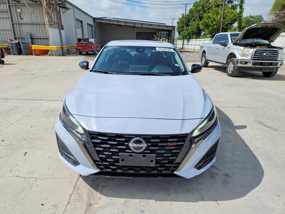 62584586 :رقم المزاد ، 1N4BL4CV3RN338982 vin ، 2024 Nissan Altima مزاد بيع