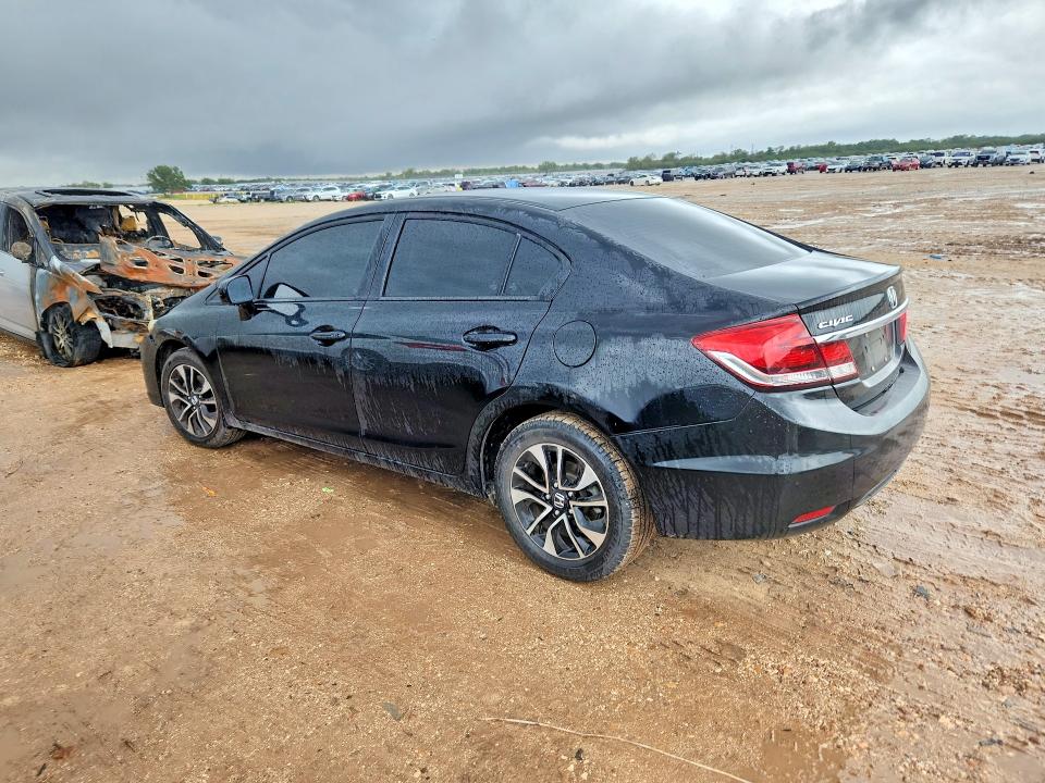 61397636 :رقم المزاد ، 19XFB2F88FE059553 vin ، 2015 Honda Civic مزاد بيع
