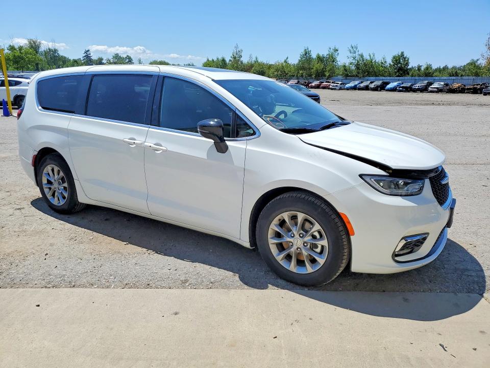 Auction sale of the 2026 Chrysler Pacifica, vin: 2C4RC1GG2TR206051, lot number: 62782256