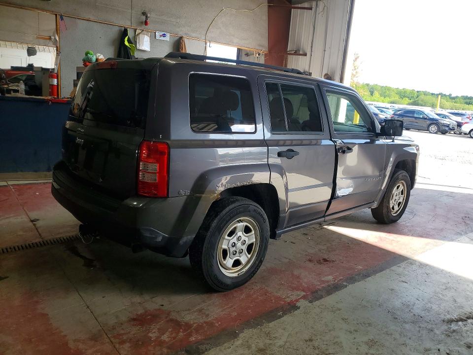 61920816 :رقم المزاد ، 1C4NJRBB7HD135275 vin ، 2017 Jeep Patriot مزاد بيع