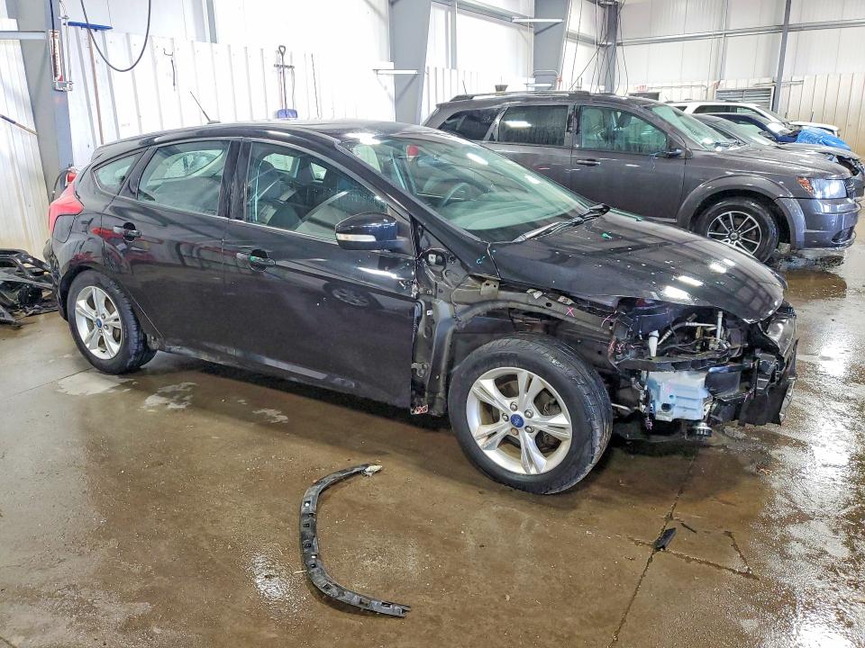 60779346 :رقم المزاد ، 1FADP3K29EL153839 vin ، 2014 Ford Focus مزاد بيع